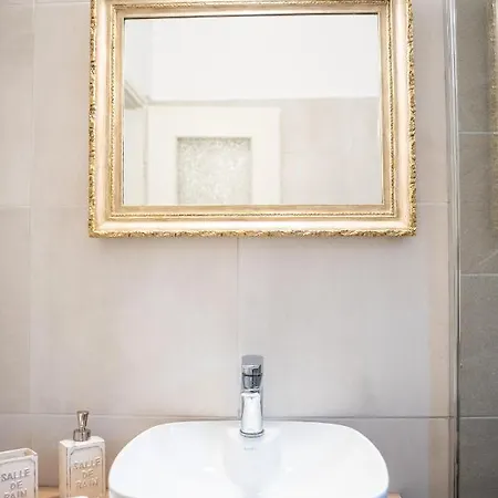 別荘 Clepsydra Mountain House カラブリタ