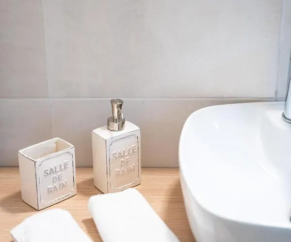 Clepsydra Mountain House Калаврита